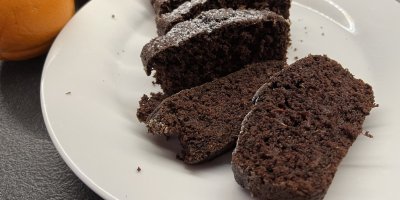 Nakrájený čokoládový chlebíček