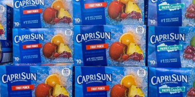 Produkty CapriSun v papírových krabicích