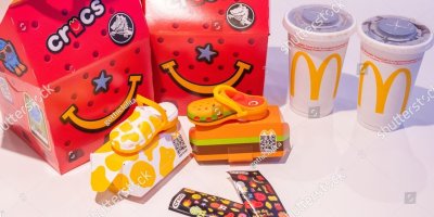 Happy Meal, miniaturní Crocsy