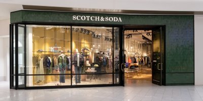 Exteriér obchodu s oblečením