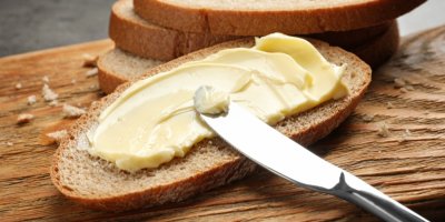 Výrazně levnější másla mohou být méně kvalitní, například ze zahraničí nebo mrazáků