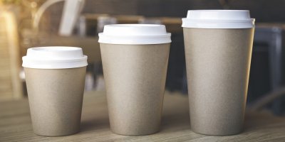 Tři kelímky na nápoj od nejmenšího po největší