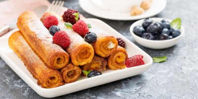 Rolované toasty s ovocem