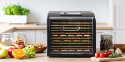 Sušička potravin SFD 6601BK SENCOR obložená ovocem, zeleninou a sušenými houbami 