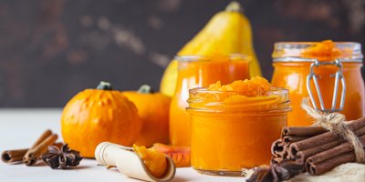 Dýňové pyré ve sklenicích, dýně, skořice, badyán