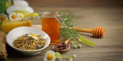 Přísadu na výrobu bylinkového medu