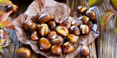 Pečené kaštany v papíru