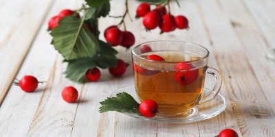 Šípkový čaj se šípky