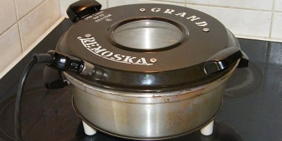 Remoska byl a je oblíbený multifunkční hrnec.