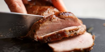 Krájení masa na plátky