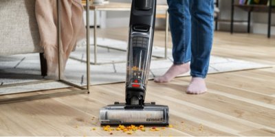 Sání silnější až o 75 %* si poradí se suchými nečistotami, jako je prach, granule nebo částečky kůže