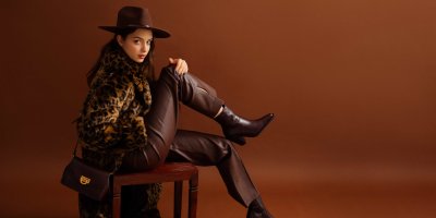 Žena s kožešinovém kabátu