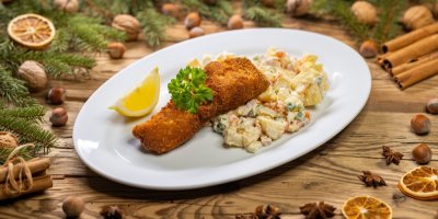 Smažený kapr s bramborovým salátem