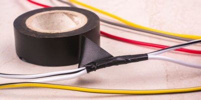 Černá izolační páska