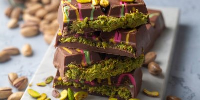 Dubajská čokoláda na podnosu