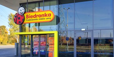 Obchod Biedronka zvenku