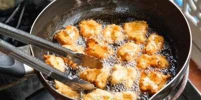 Smažení na pánvi v oleji