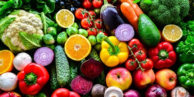 Různá zelenina a ovoce