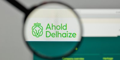 Logo Ahold Delhaize v lupě