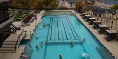 Venkovní termální bazén