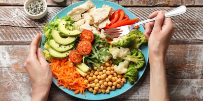 Talíř plný zdravého jídla