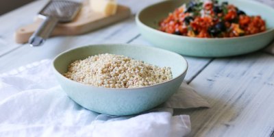 Čirok v zelené misce