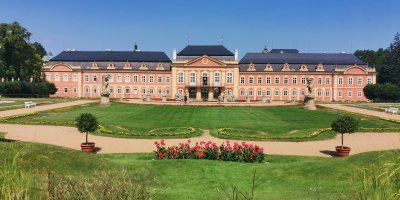 Zámek a park Dobříš