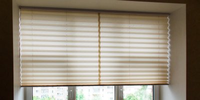 Plisovaná roleta na okně