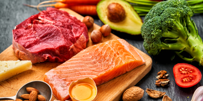 Losos, avokádo, ořechy, hovězí a další zdroje zdravých tuků