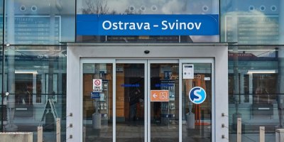 Vstup do nádražní haly Ostrava-Svinov