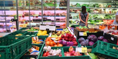 Obchod s potravinami zevnitř