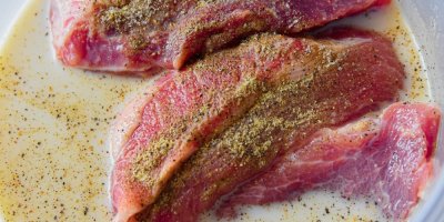 Syrové maso naložené v mléku 