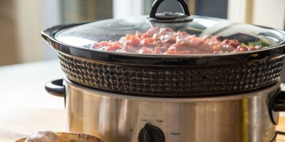 Příprava pokrmu v pomalém hrnci