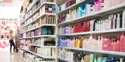 Regály v drogerii