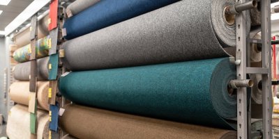 Kobercové role v prodejně