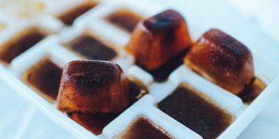 Ledové kostky z kávy