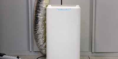 Mobilní klimatizace s rourou