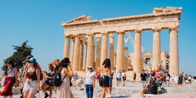 Turisté v Řecku
