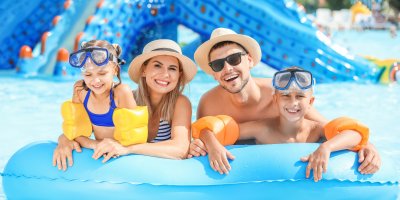 Rodina v aquaparku