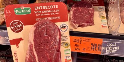 Balený hovězí steak v supermaketu