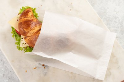 Sendvič v papírovém sáčku