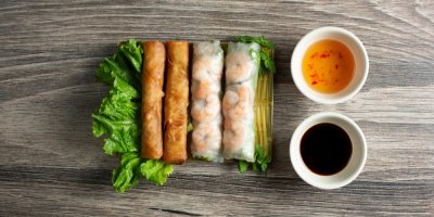 Jarní a letní závitky, dva druhy omáčky