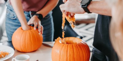 Dlabání dvou dýní