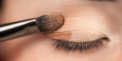 Líčení očí v hnědých barvách