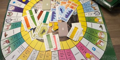 Klasická hra Dostihy a sázky