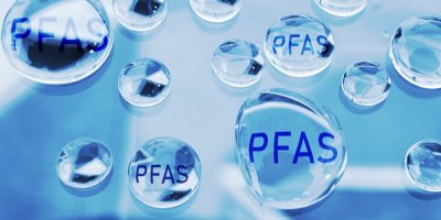 Vodní kapky s obsahem PFAS