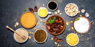 Různé alternativy cukru