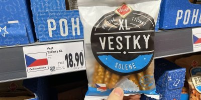 Vestky tyčinky v rukou