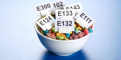 Cedulky s graficky znázroněnými éčky v cereáliích