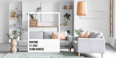 Obývací pokoj ve světlých barvách, odstín Cloud Dancer